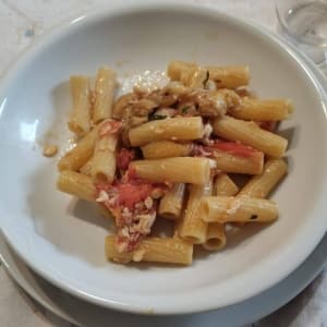 Pennette con sugo di orata